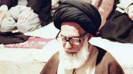 Oggi, 43 ° anniversario del martirio dell'Ayatollah Seyyed Abdol Hossein Dastgheib