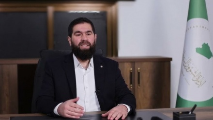 השלטון החדש בסוריה: הקפאת החוקה והפרלמנט ל-3 חודשים