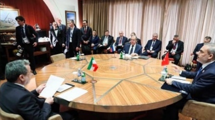 ՌԴ, Իրանի եւ Թուրքիայի ԱԳՆ ղեկավարները Դոհայում Սիրիայի իշխանությունների եւ ընդդիմության երկխոսության կոչ են արել