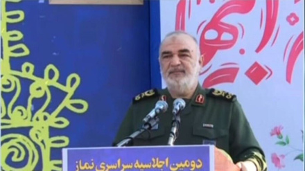 Kamanda Salami: Hakuna nguvu juu ya ardhi, bahari au angani inayoweza kuishinda IRGC