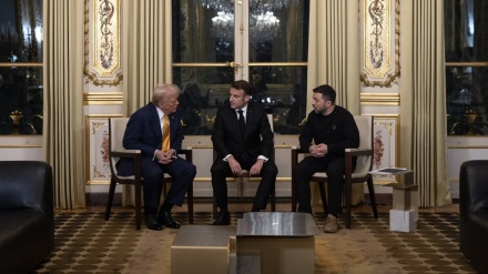 Zelensky takohet me Trump në Paris