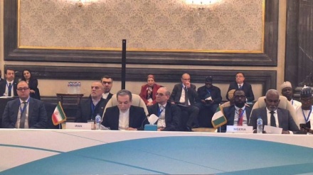 Araghchi thekson domosdoshmërinë e tërheqjes së menjëhershme të Izraelit nga territoret e pushtuara në Gaza, Liban dhe Siri