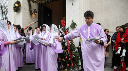 ইসরাইলে ফিরতে দ্বিধাগ্রস্ত ইহুদিরা; ইরানের খ্রিস্টান ও মুসলমানদের শান্তিপূর্ণ সহাবস্থান 