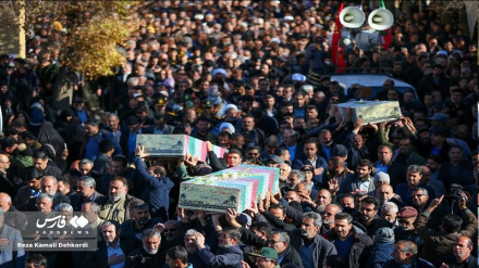 Tehran şəhadət ətrinə büründü