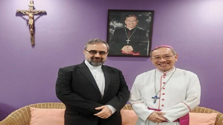 دالهی دینونو مشترکو بحثونو څخه  معنویّت او عدالت ته توجه کیږي