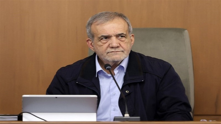 Pezeşkian: Siriýanyň halky öz ýurdunyň geljegi barada karar çykarmalydyr