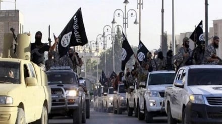 داعش ډلې په سوریې کښې له سلو څخه زیات بې ګناه خلک وژلي دي