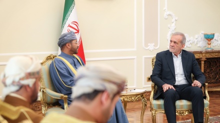 وزیر خارجه عمان در تهران با رئیس جمهوری اسلامی ایران دیدار کرد