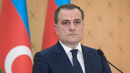 Բայրամով. Բաքուն դիտարկում է Զանգեզուրին այլընտրանքներ
