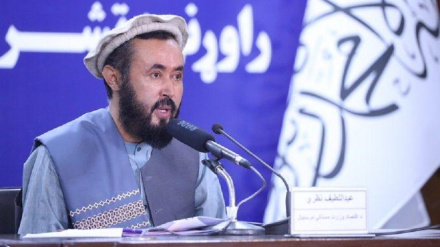 د طالبانو د اقتصاد وزارت چارواکي وايي، چې د ایران او افغانستان اړیکې د پراخېدو په حال کې دي.