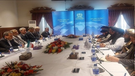 عراقچی در دیدار متقی: امیدوارم روابط با افغانستان را هرچه بیشتر در جهت منافع ملی دو کشور گسترش دهیم