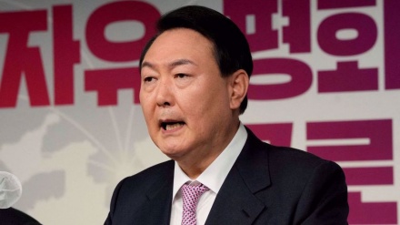 Presidenti i shkarkuar i Koresë së Jugut, Yoon, premton të luftojë deri në fund përballë mundësisë së arrestimit