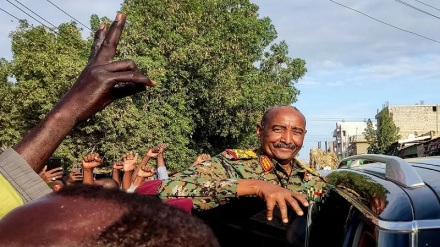 Al Burhan: Makundi yanayoliunga mkono jeshi hayatanyakua mamlaka baada ya vita