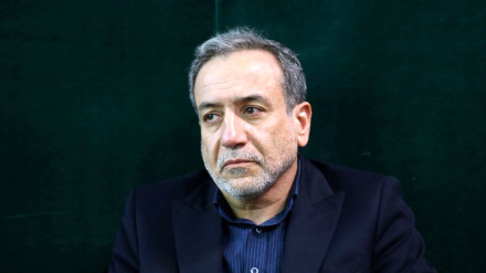 عراقچي: د ایران او روسیې هوکړه له وروستیو تحولاتو سره هیڅ تړاو نلري