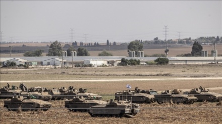 Palestinian youths penetrate Israeli regime base in Occupied al-Quds