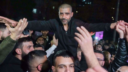 Një i burgosur falënderon gazanët pas lirimit, thotë se Izraeli torturon palestinezët