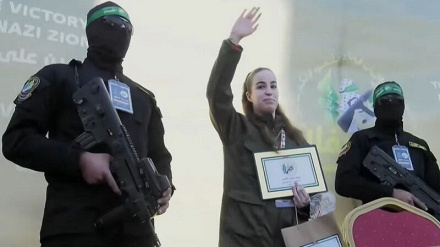 اسیر زن اسرائیلی تحویل صلیب سرخ شد