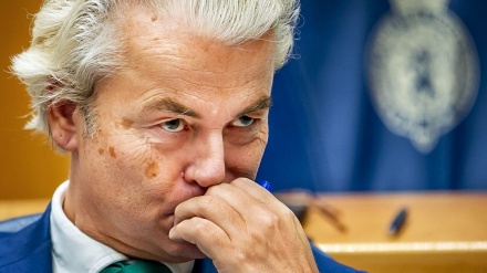 Исламофобия экстремистской партии Нидерландов с предложением ввести тюремное заключение за ношение Корана
