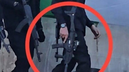 Hamas paralajmëron Izraelin për çmim domethënës para se të shfaqë një armë automatike të konfiskuar izraelite