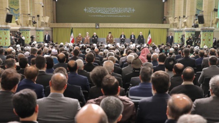 El Líder de la Revolución Islámica de Irán, el ayatolá Seyed Ali Jamenei, en una reunión con embajadores de países islámicos dijo: La resistencia es una manifestación de la misión del Profeta / Estados Unidos es una potencia arrogante y colonial