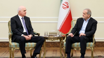 Irani dhe Azerbajxhani bëjnë thirrje për zgjerimin e lidhjeve