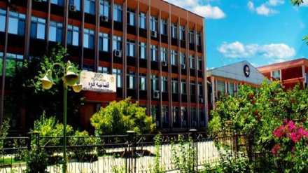 طالبانو په بامیان کې یوه ښځه په دُرو ووهله