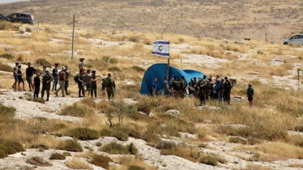 صهيونيسټ رژيم په لويديځه غاړه كې كوم ناوړه اهداف تعقيبوي؟