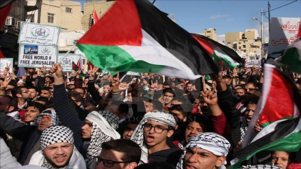 Ürdünlüler Trump'ın tartışmalı Gazze planına karşı protesto düzenledi