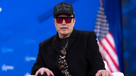 Qytetarët kanadezë kërkojnë heqjen e shtetësisë së Elon Musk