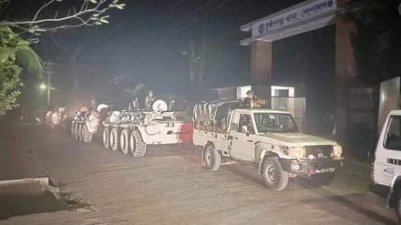টুঙ্গিপাড়া থানা-পুলিশকে নিরাপত্তা দিতে রাতভর সেনাবাহিনীর পাহারা