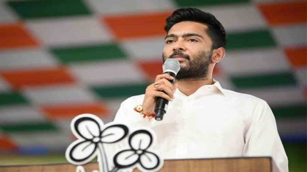 কংগ্রেসের সঙ্গে জোট সম্ভাবনা দেখালেন অভিষেক