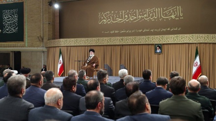 رهبر معظم انقلاب: ۲۲ بهمن امسال یک قیام مردمی و پیام اتحاد ملت ایران بود