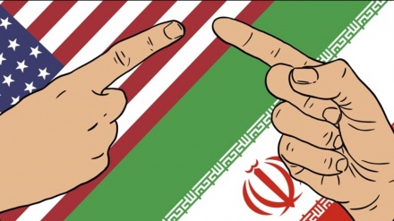 Pakar Kebijakan Luar Negeri: Bebas dari Sistem Dominasi dan AS Salah Satu Alasan Utama Revolusi Islam di Iran