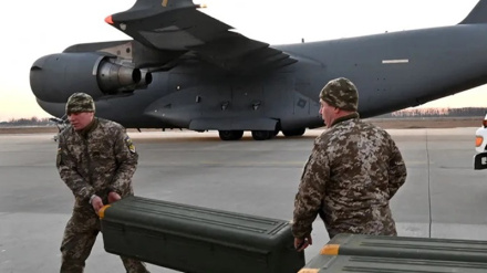 ये नए अमेरिकी बम, ज़ायोनियों को ट्रम्प का उपहार हैं