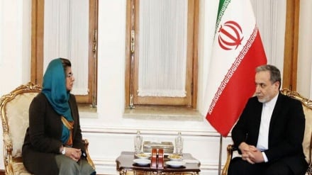 د ایران خارجه وزیر له پاکستان سره د ګډو ګټو په تامینولو ټینګار وکړ