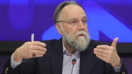 فیلسوف روس: از ایستادگی ایرانیان مقابل آمریکا و اسراییل شگفت‌زده شدم