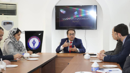 په تهران کې د پاکستان سفیر د رسندویو د سفیرانو ټولنې له غړو سره کتنه کړی ده 