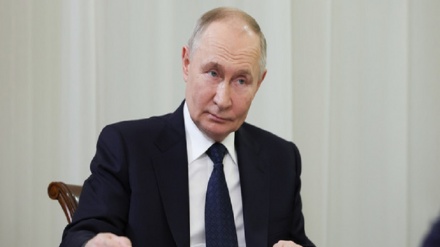 Putin shpall gatishmërinë e Rusisë për të rifilluar bisedimet për Ukrainën