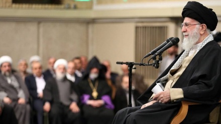 د امریکایانو زور ویونکې خبرې د مستکبرانو د خراب، وحشي او لوټ مار باطن څرګندونه ده