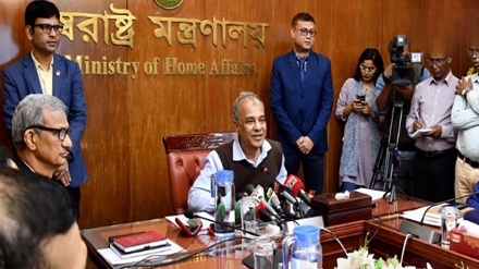 অন অ্যারাইভাল ভিসা দ্রুত-সহজ করবে অ্যাপ: স্বরাষ্ট্র উপদেষ্টা
