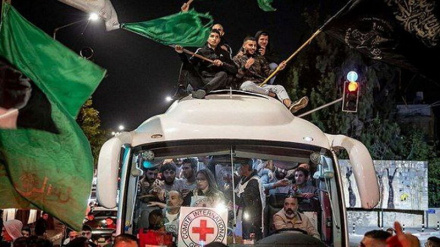 Makumi ya mateka wa Kipalestina waachiliwa huru, Hamas yakabidhi maiti 