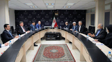 Eýranyň Daşary gatnaşyklar geňeşiniň başlygy bilen Azerbaýjanyň prezidentiniň kömekçisiniň arasyndaky duşuşykda näme boldy?

