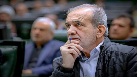 پزشکیان: اقتصادي اړیکې زموږ او د سیمې امنیت تامینوي 