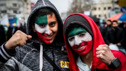 Si e pasqyruan mediat botërore festimin e 46-vjetorit të Revolucionit Islamik në Iran?