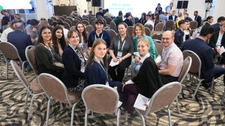 Iran und Weißrussland erörtern gemeinsame Produktion hochentwickelter Ausrüstungen/ Virtuelles Treffen der BRICS-Jugend findet statt

