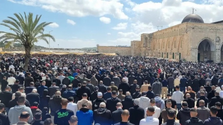 Maelfu ya Wapalestina watekeleza Swala ya Ijumaa licha ya vizuizi vya Israel