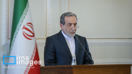 Արաղչի. Մենք բռնի պայմաններում ուղղակիորեն չենք բանակցելու ԱՄՆ-ի հետ 