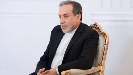 عراقچی: در شرایط قلدرمآبانه با آمریکا مذاکره مستقیم نمی‌کنیم