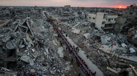 Գազայի բնակիչներն ավերակների մեջ իֆթարի սեղան են բացել 