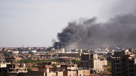 Jeshi la Sudan ladhibiti maeneo ya Khartoum na kulenga ikulu ya rais 